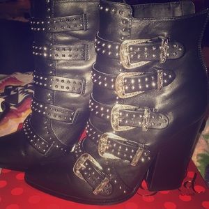 Steve Madden Booties